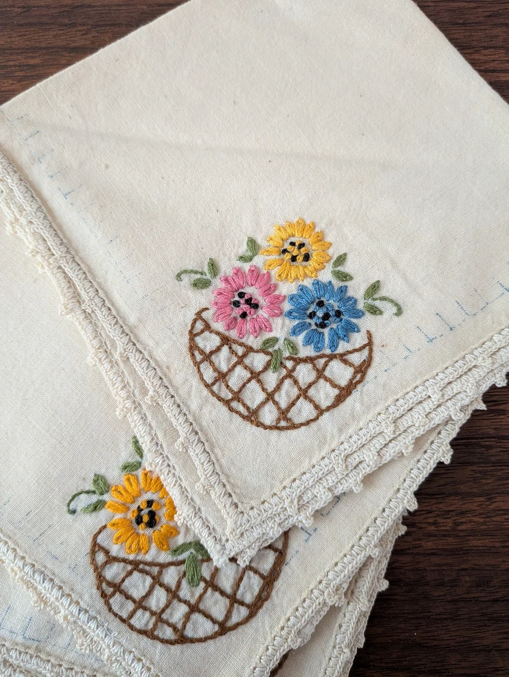 Vintage Hand Embroidered Line Napkins Set 4 Cottagecore Floral Basket 11x11